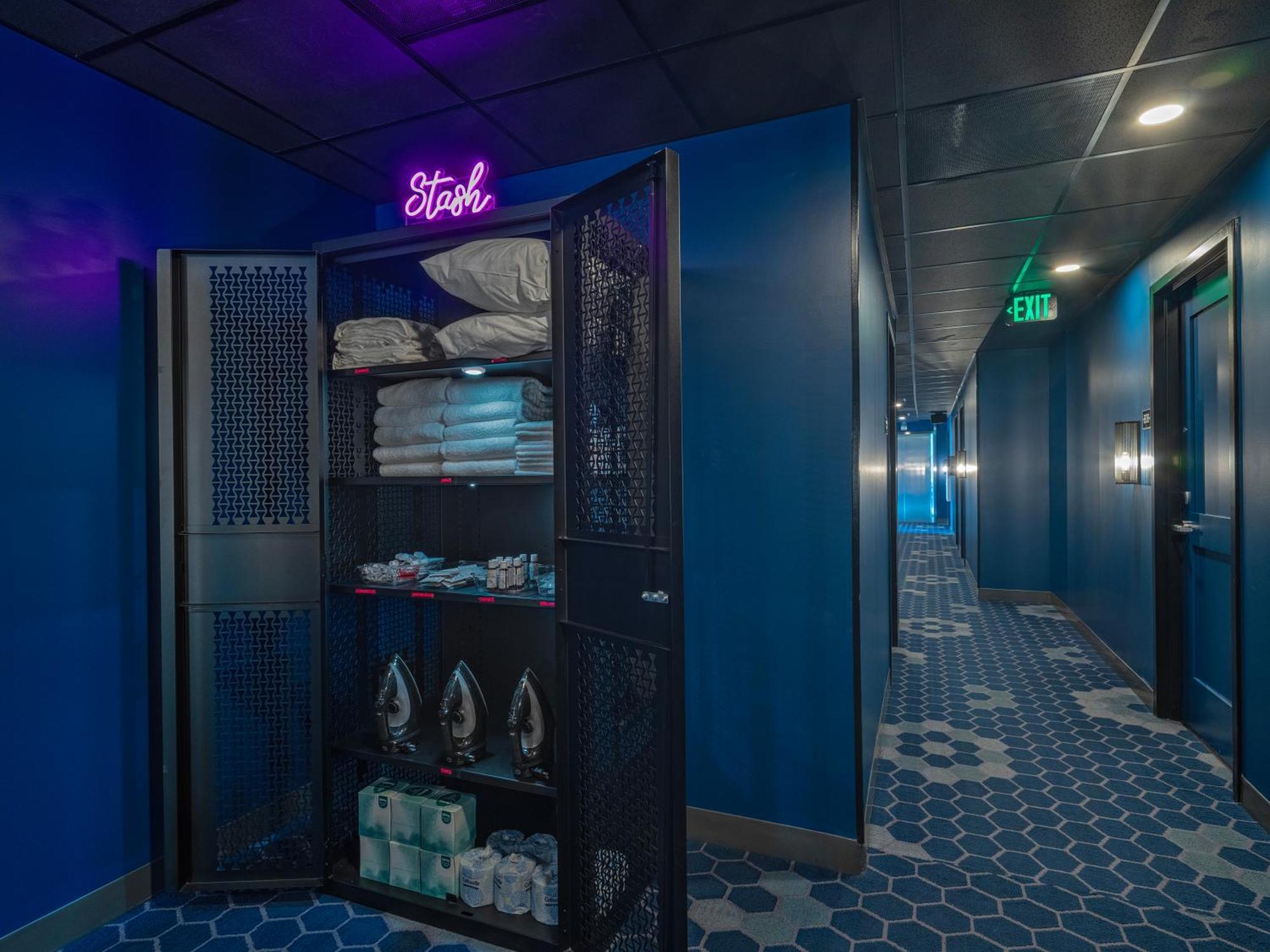 Moxy Phoenix Downtown Екстериор снимка