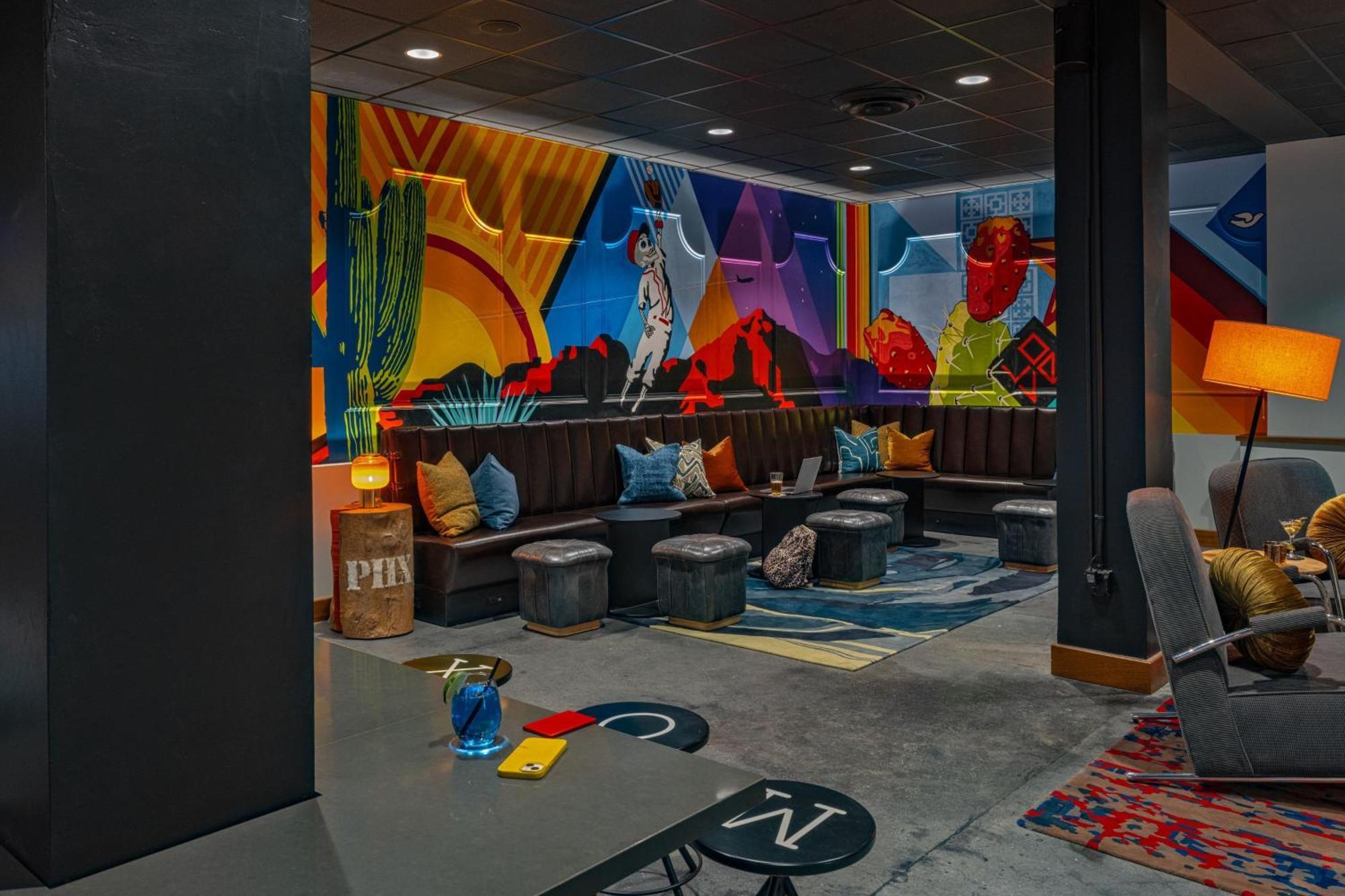 Moxy Phoenix Downtown Екстериор снимка