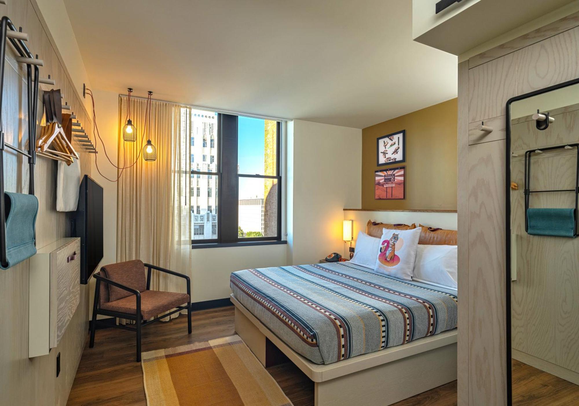 Moxy Phoenix Downtown Екстериор снимка