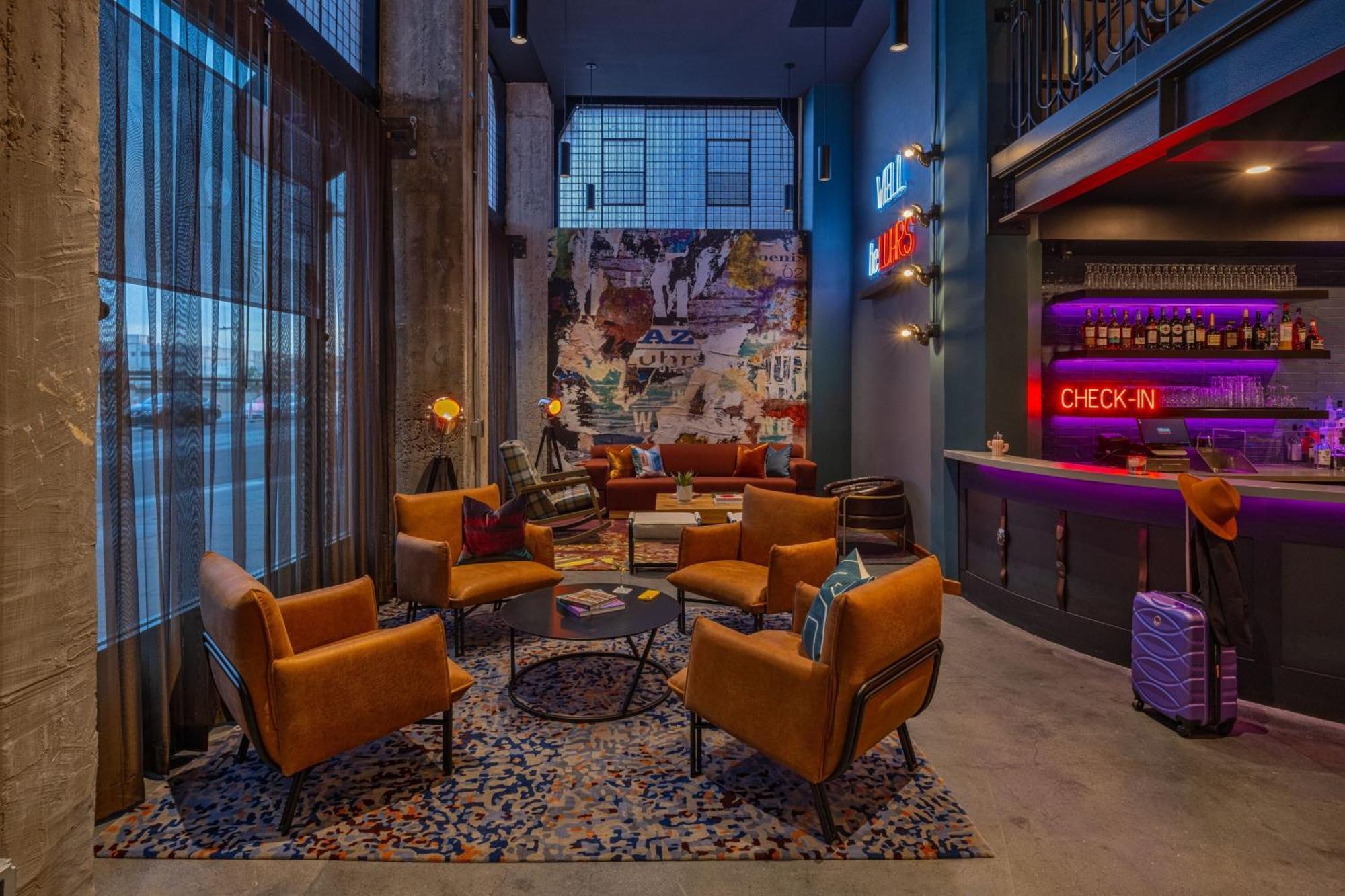 Moxy Phoenix Downtown Екстериор снимка