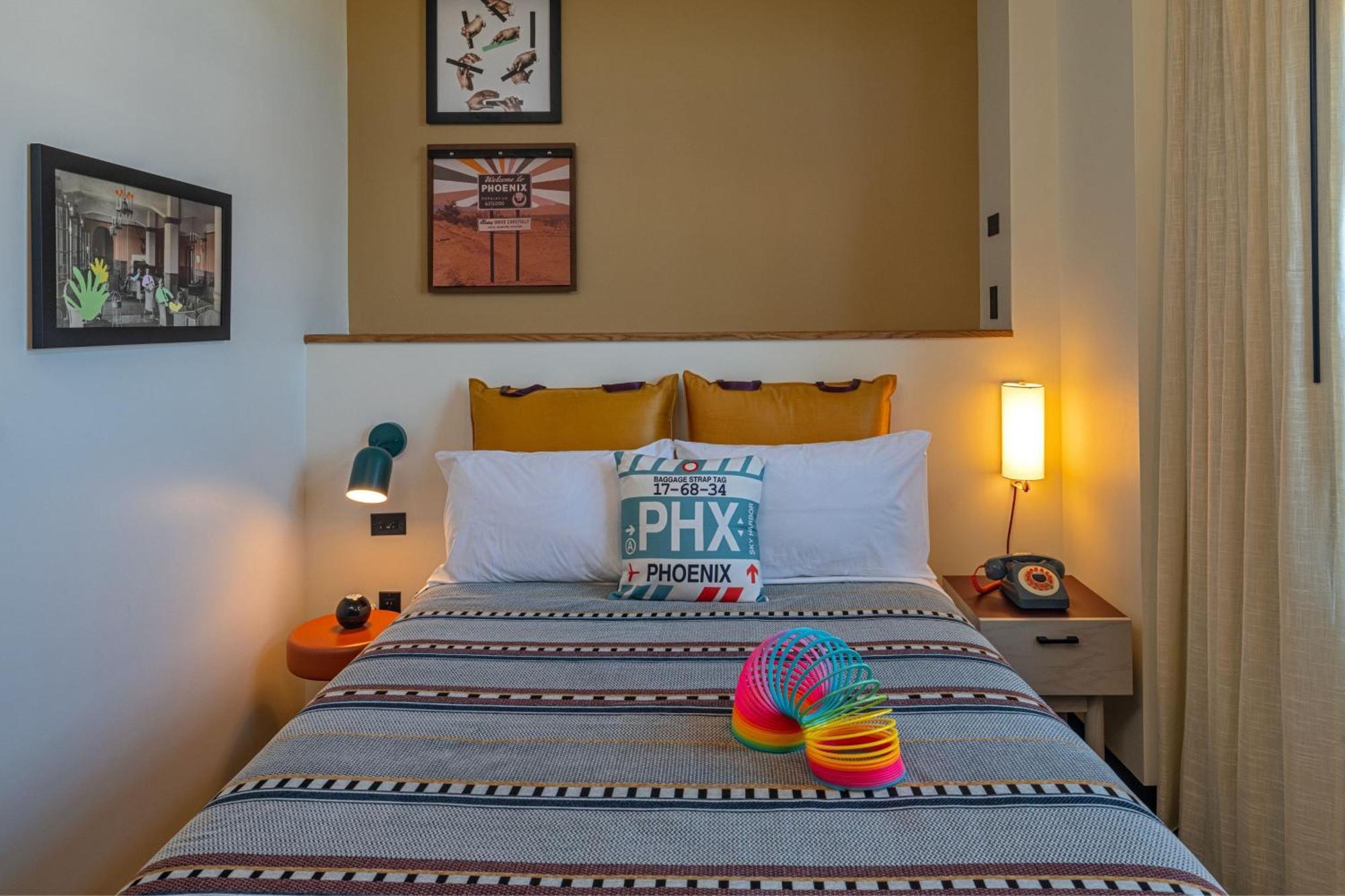 Moxy Phoenix Downtown Екстериор снимка